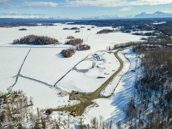 5756 S Corkey Boulevard, Big Lake, AK 99652