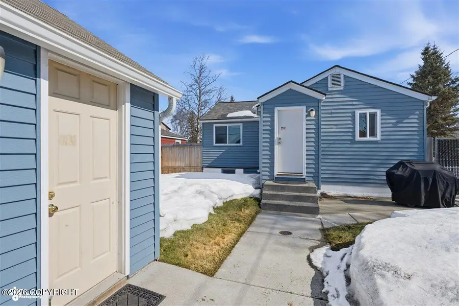 1428 Latouche Street, Anchorage, AK 99501 - #2