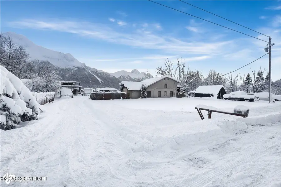 4520 S Bodenburg Loop, Palmer, AK 99645 - Image #2