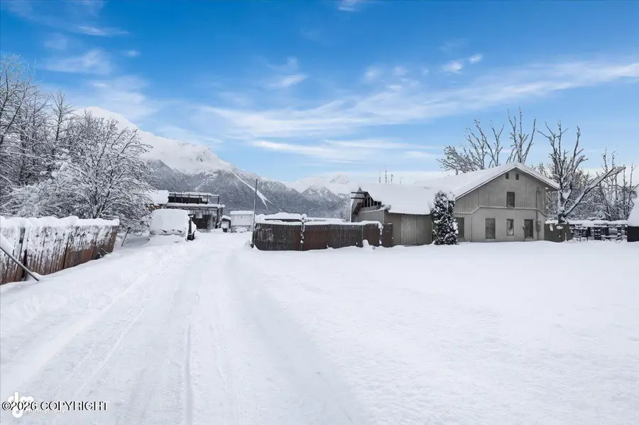 4520 S Bodenburg Loop, Palmer, AK 99645 - Image #3