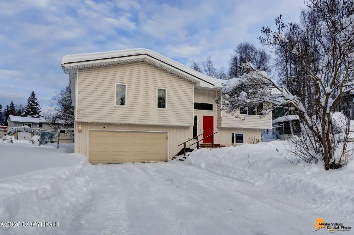 8521 Greenhill Way, Anchorage, AK 99502 - Image #1
