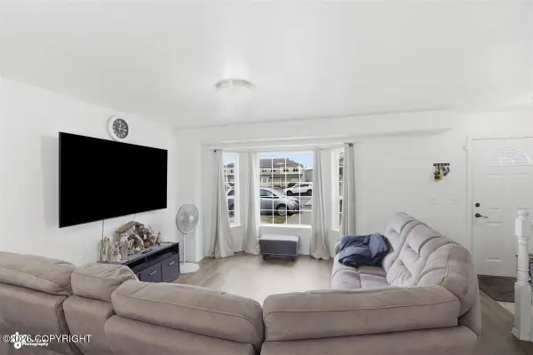 127 Matthew Paul Way #44, Anchorage, AK 99504