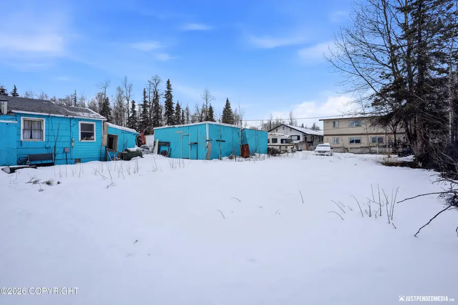 L4 B4 Commercial Drive, Anchorage, AK 99501 - #3