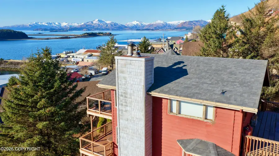 211 W Hillcrest Street, Kodiak, AK 99615 - #3