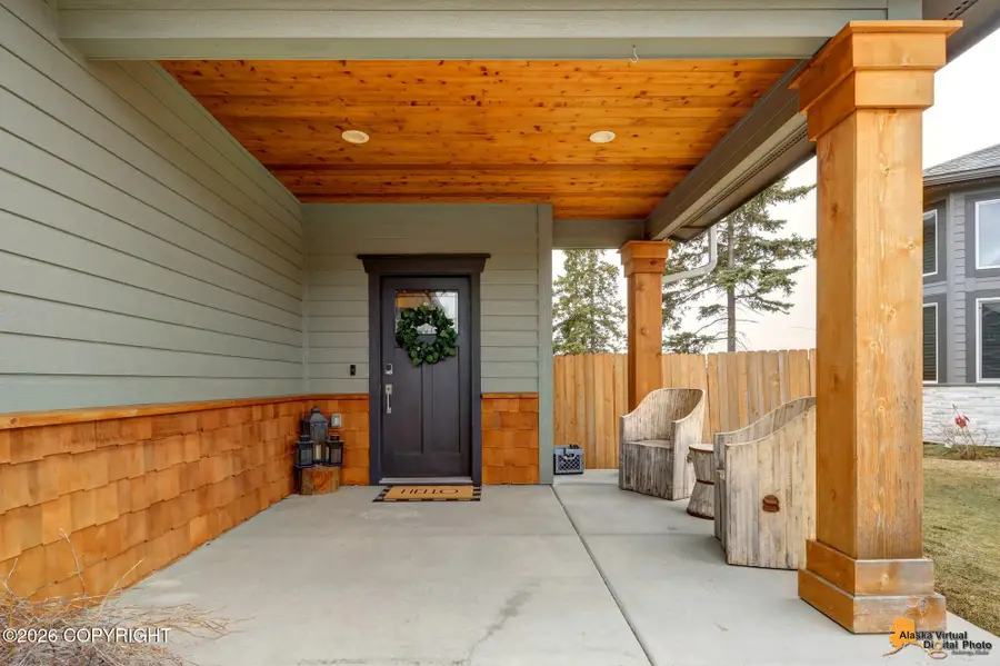 10486 Vancouver Circle, Anchorage, AK 99515 - #3