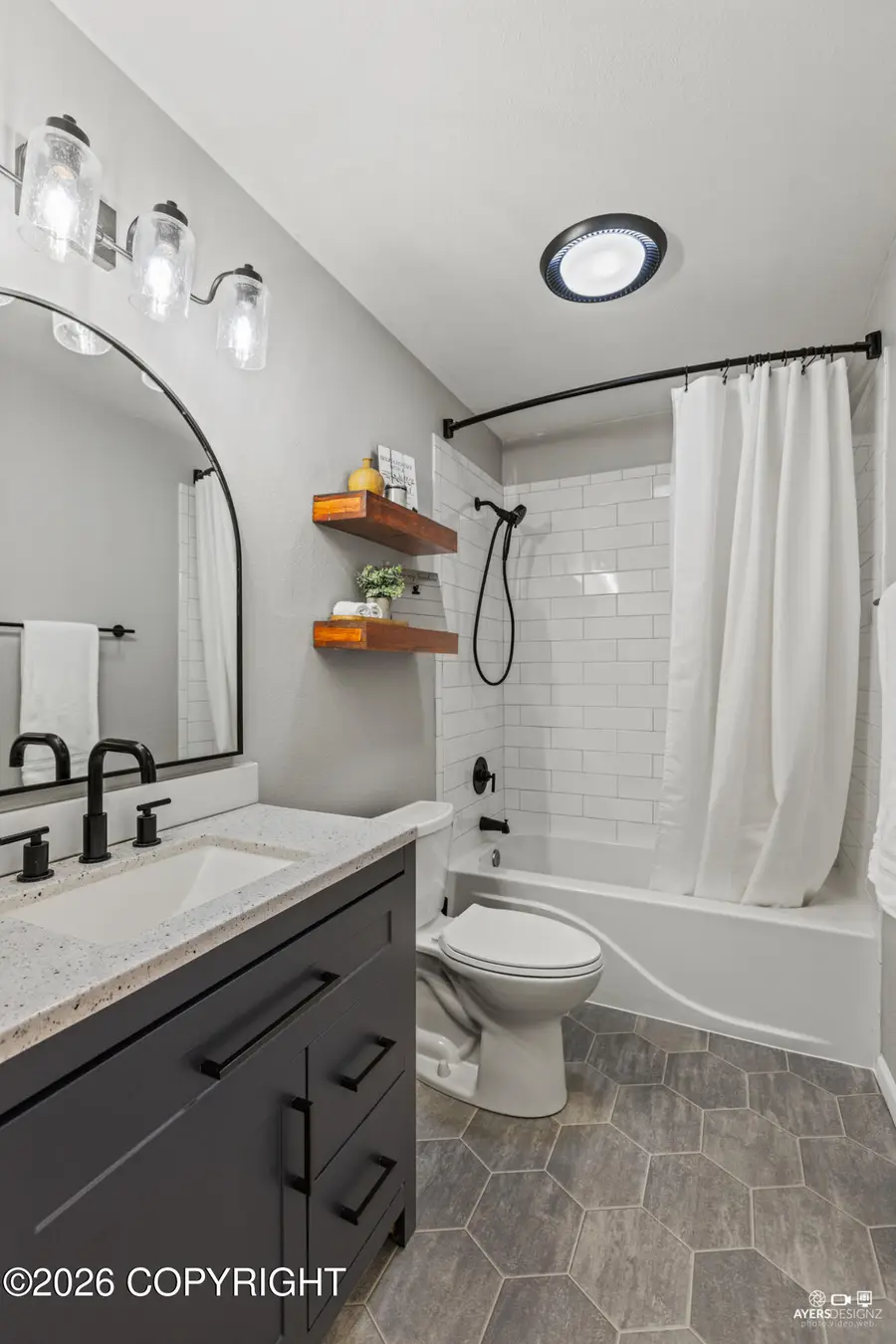 310 W Corral Avenue, Soldotna, AK 99669 - Image #3