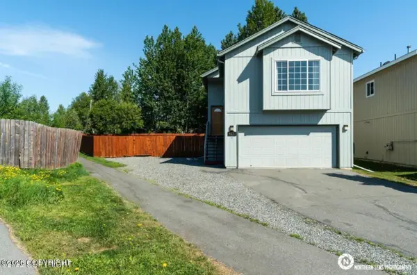 4271 W Lake Avenue, Anchorage, AK 99502