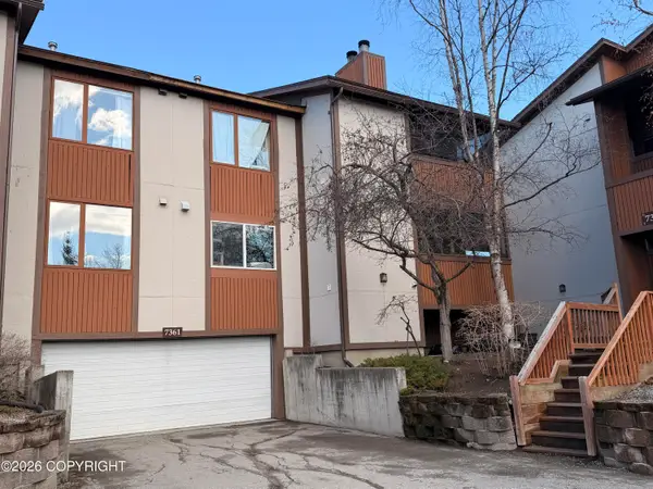7361 Huntsmen Circle #17F, Anchorage, AK 99518