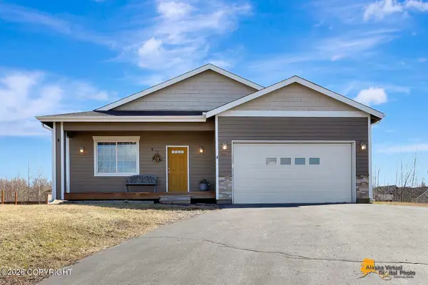 801 N Back Eddy Circle, Palmer, AK 99645