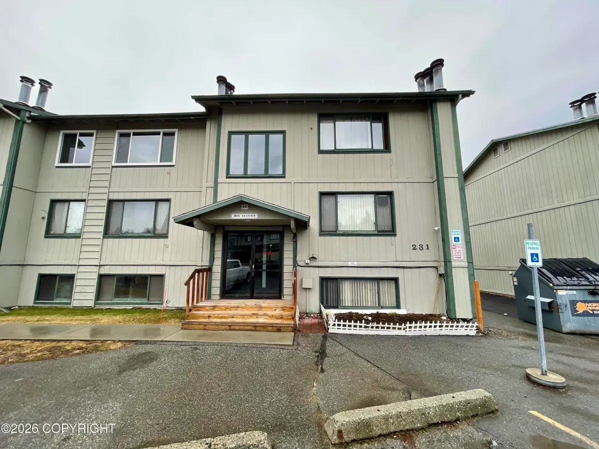 231 Mccarrey Street #5B, Anchorage, AK 99508 - #1