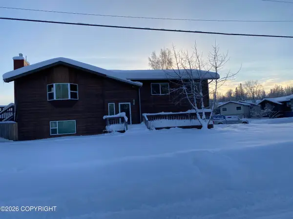 8401 Stacey Circle, Anchorage, AK 99507