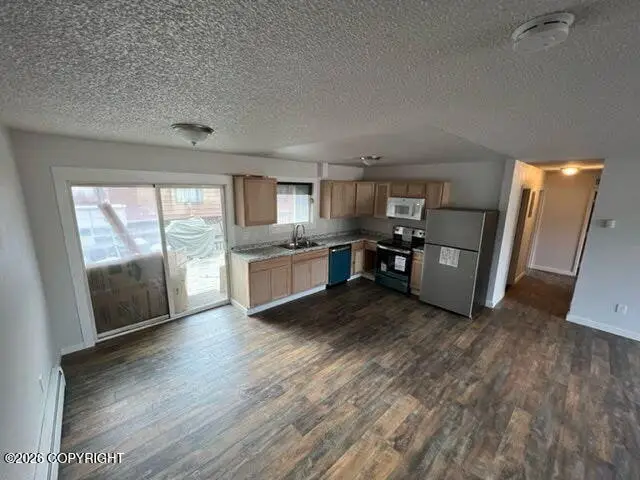 4414 E 6th Avenue, Anchorage, AK 99508 - #1