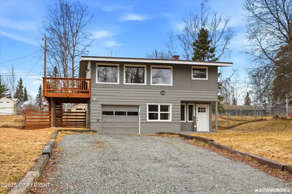 3436 Creekside Drive, Anchorage, AK 99504