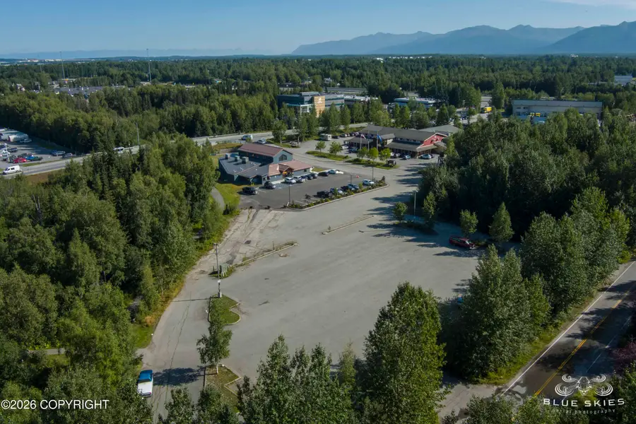 5320 Juneau Street, Anchorage, AK 99518 - #3
