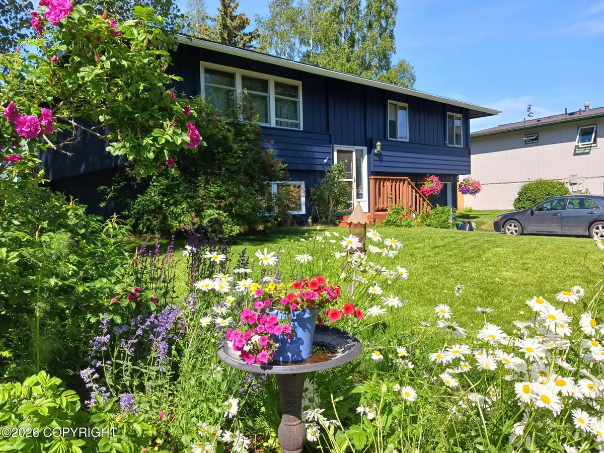 2731 Monmouth Avenue, Anchorage, AK 99502 - #1