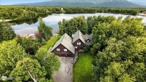 6631 E Wolf Lake Drive, Wasilla, AK 99654
