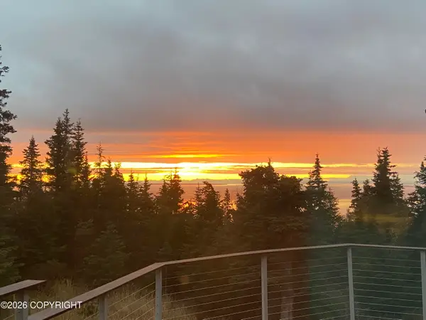 17520 Snow Crest Lane, Anchorage, AK 99516