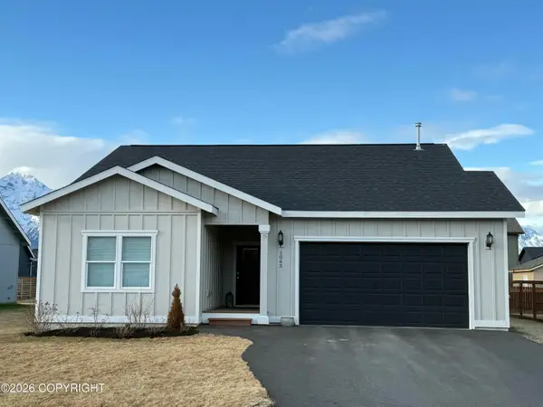 1043 E Mountain Peak Lp, Palmer, AK 99645