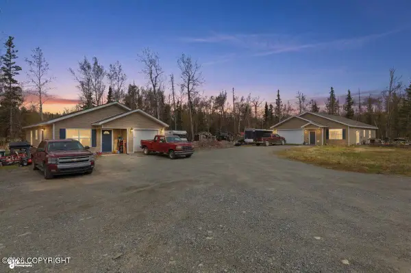 1261 E Spruce Avenue, Wasilla, AK 99654