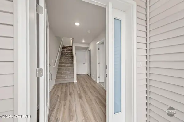 11337 Conquistador Drive #13B, Eagle River, AK 99577