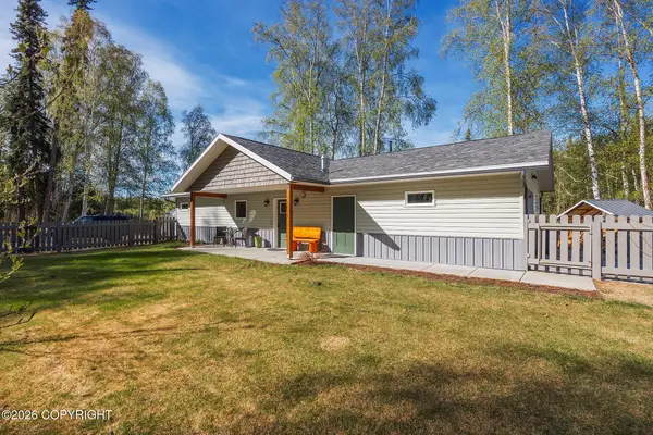 2239 Patterson Lane, North Pole, AK 99705