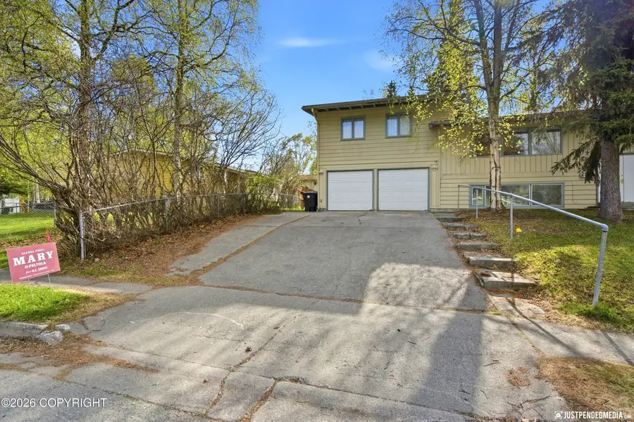 2913 Wentworth Street, Anchorage, AK 99508 - #2