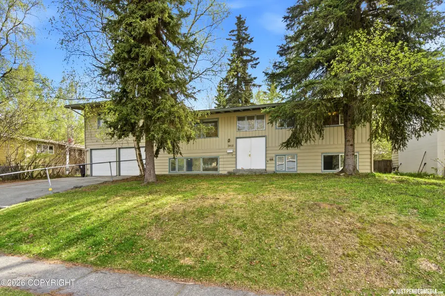 2913 Wentworth Street, Anchorage, AK 99508 - #3