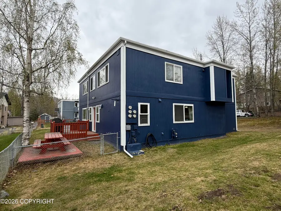 6313 E 32nd Avenue, Anchorage, AK 99504 - #3