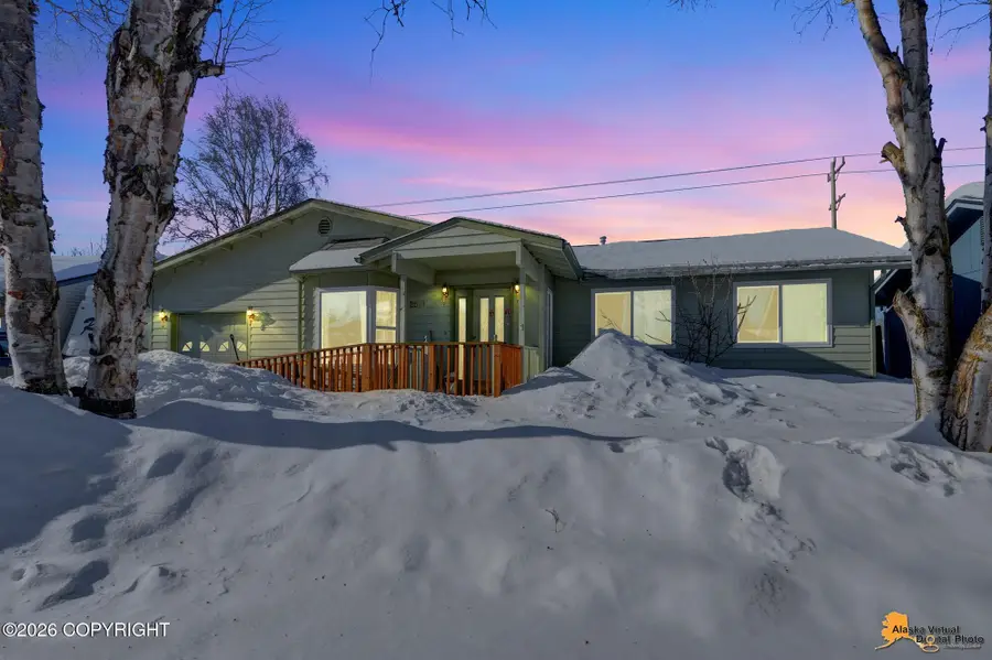 2571 Lyvona Lane, Anchorage, AK 99502 - #2
