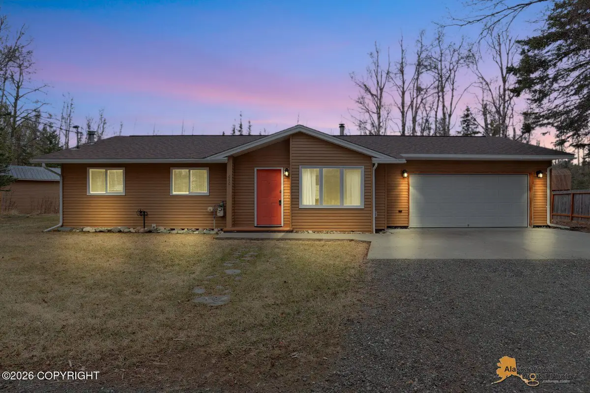 660 W Sarahs Way, Wasilla, AK 99654 - #1