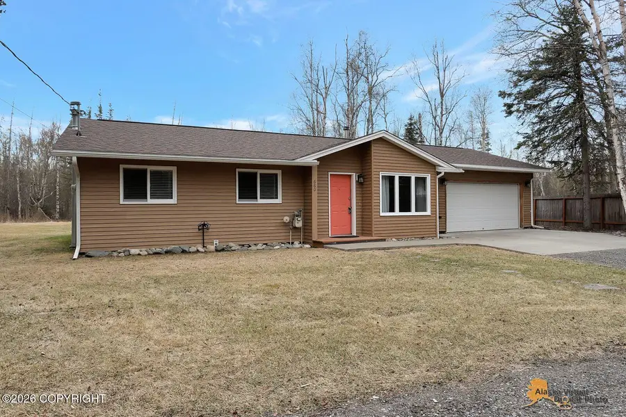 660 W Sarahs Way, Wasilla, AK 99654 - #2