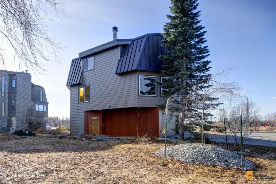 1854 Buccaneer Place, Anchorage, AK 99501 - Image #3