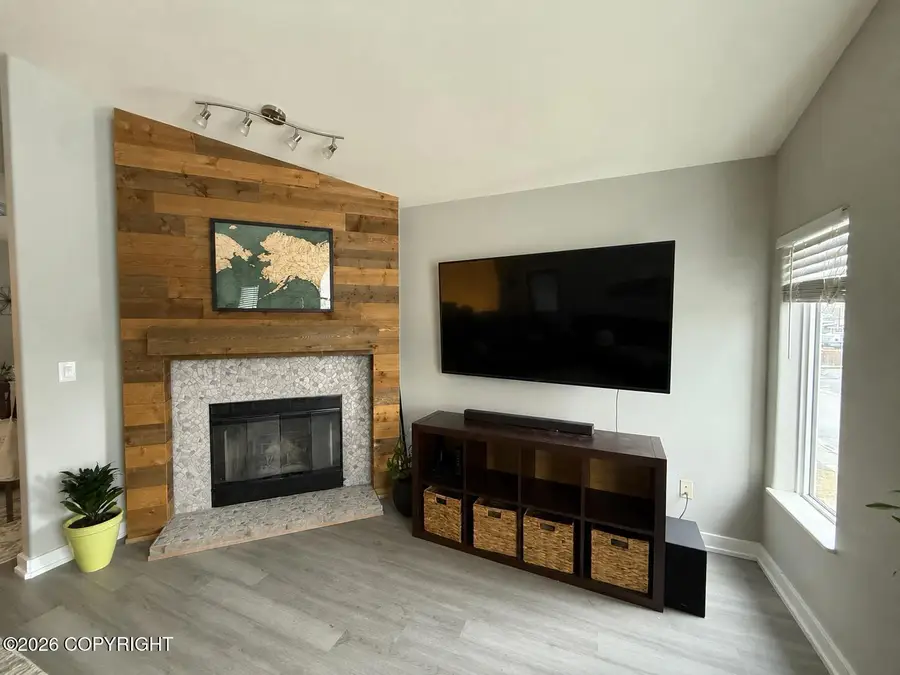 4033 Sycamore Loop, Anchorage, AK 99504 - #2