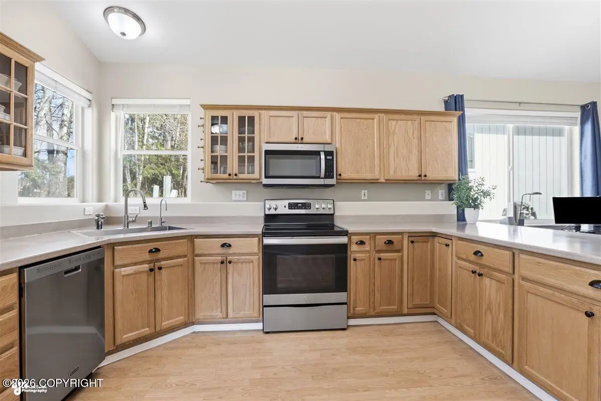 6718 Delong Landing Circle, Anchorage, AK 99502 - #1