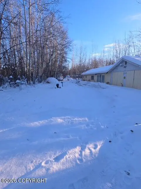 3483 Hurst Road, North Pole, AK 99705