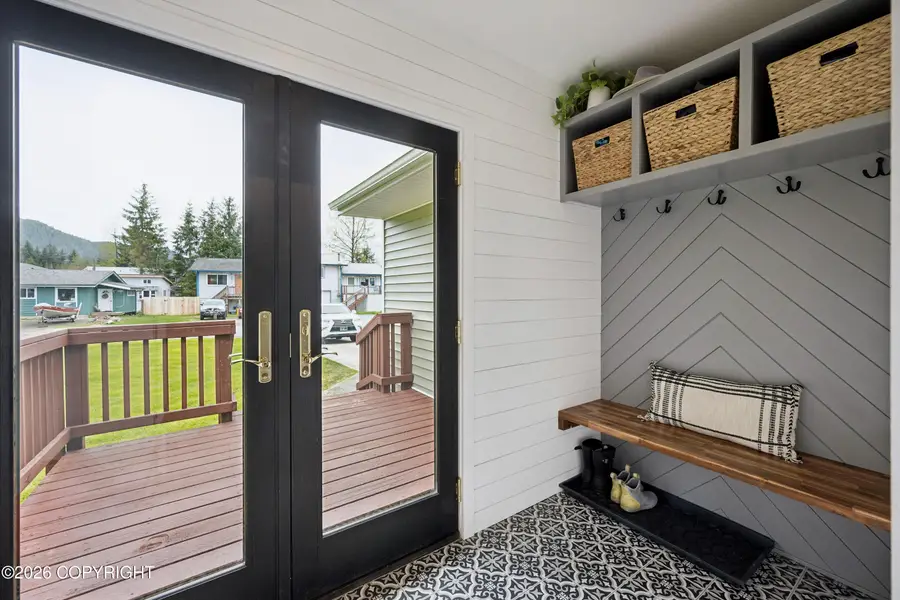 8412 Decoy Boulevard, Juneau, AK 99801 - #3