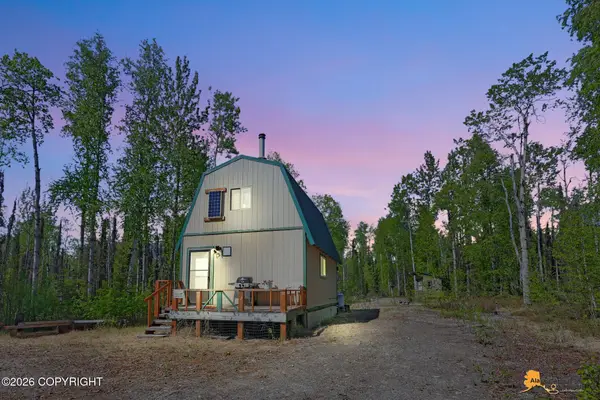 19743 E Good Fishin Avenue, Willow, AK 99688