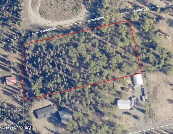 39495 E Fox Trail Road, Soldotna, AK 99669