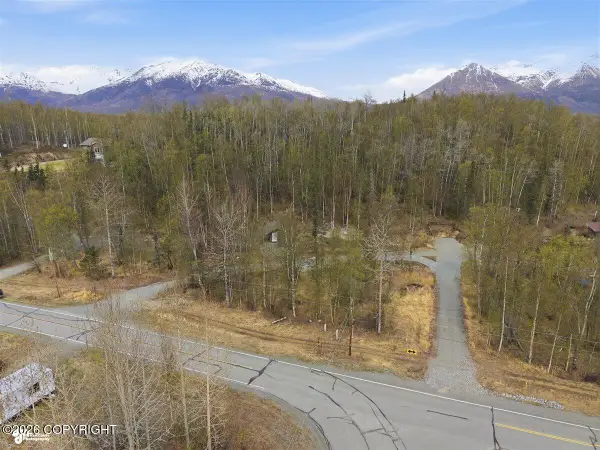 9445 E Boyd Road, Palmer, AK 99645