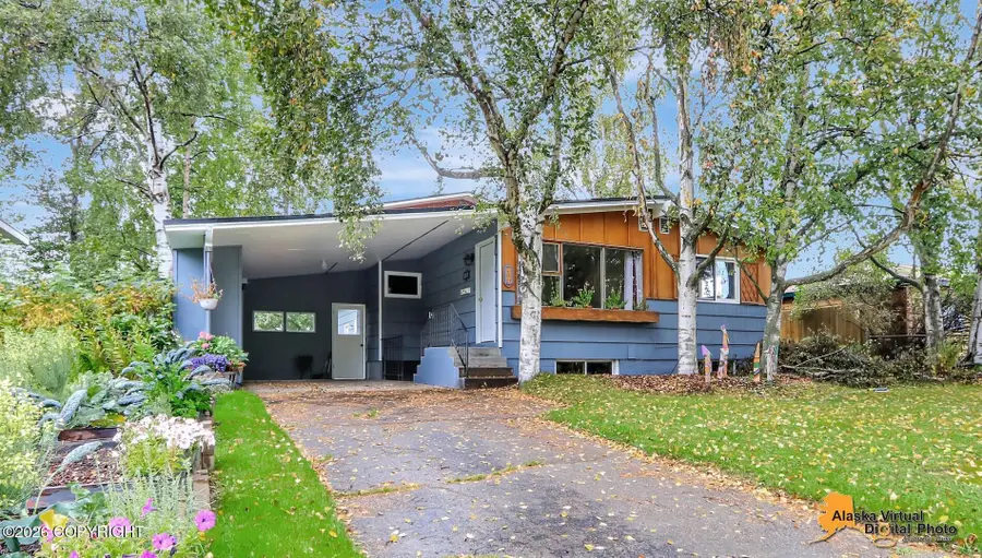730 Dogwood Street, Anchorage, AK 99501 - Image #2