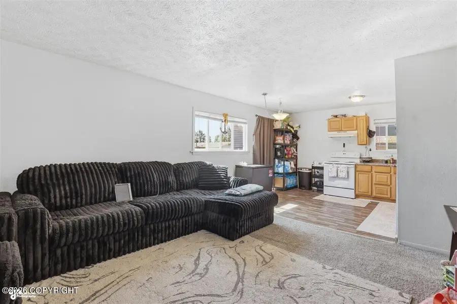 4027 E 8th Avenue, Anchorage, AK 99508 - #3