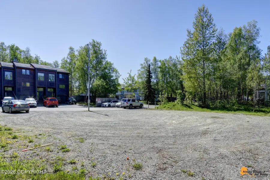 000 Carleton Avenue, Anchorage, AK 99517 - #2