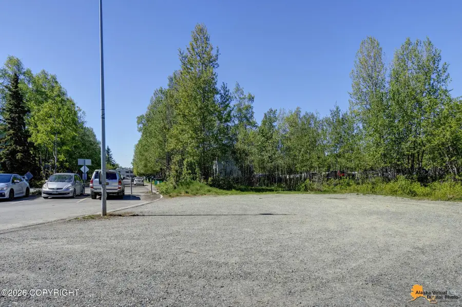 000 Carleton Avenue, Anchorage, AK 99517 - #3