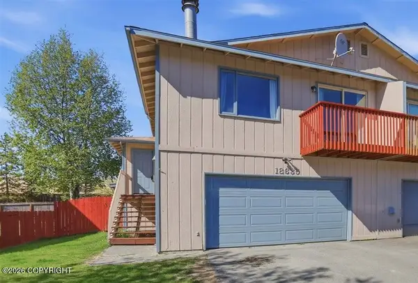 18635 N Lowrie Loop, Eagle River, AK 99577