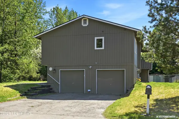 7050 Hunt Avenue, Anchorage, AK 99504