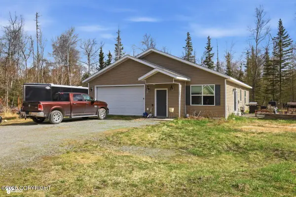 1261 E Spruce Avenue, Wasilla, AK 99654