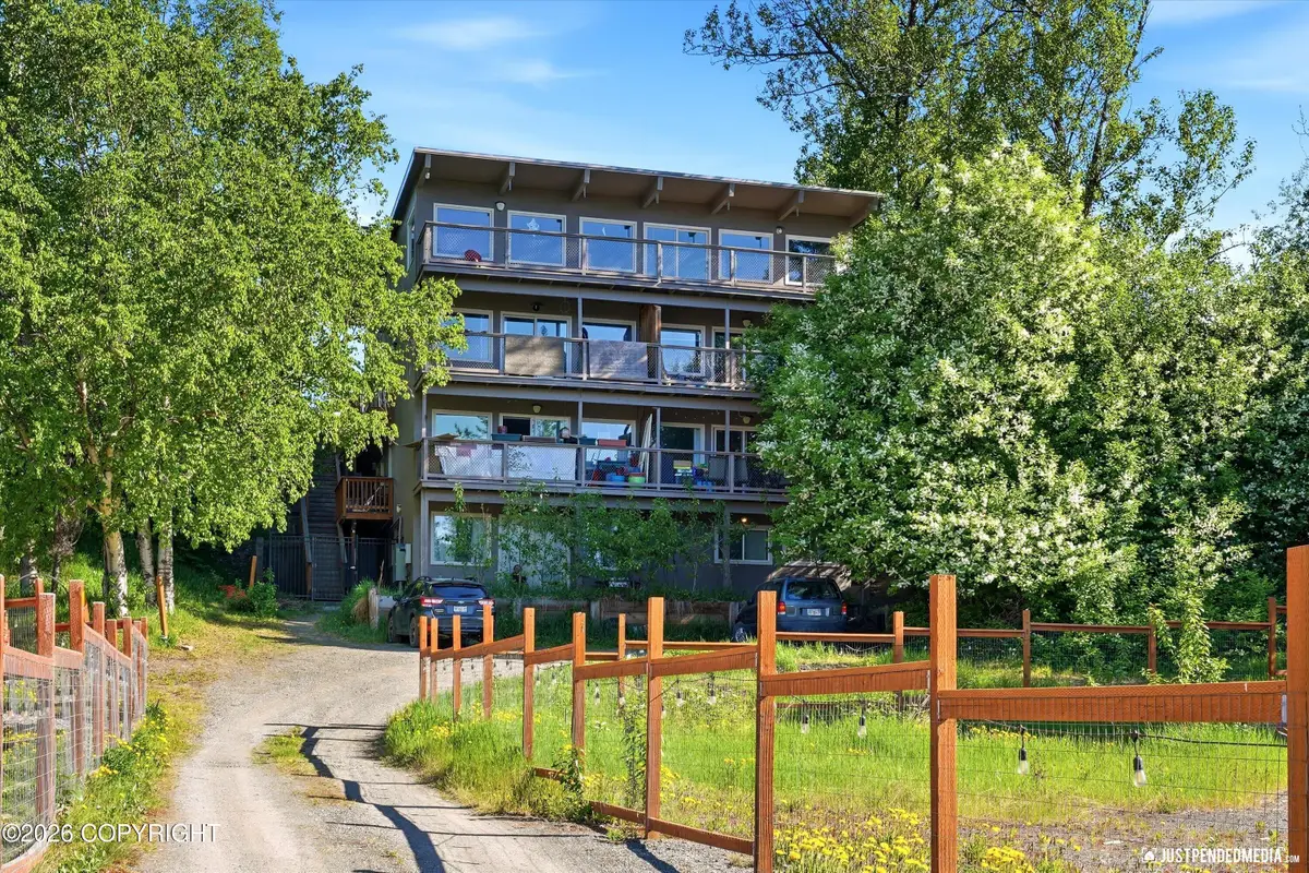 344 E 15th Avenue, Anchorage, AK 99501 - #1