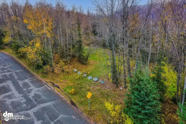 515 Jordt Circle, Anchorage, AK 99504