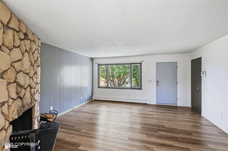 4515 E 8th Avenue, Anchorage, AK 99508 - #2