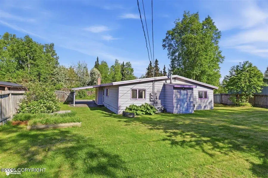 7932 Fenn Street, Anchorage, AK 99502 - #3